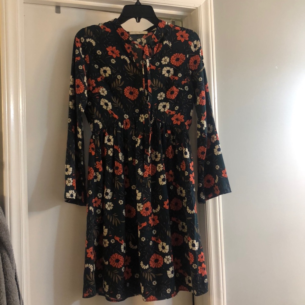 Lea Amis boutique dress size small. Long sleeve